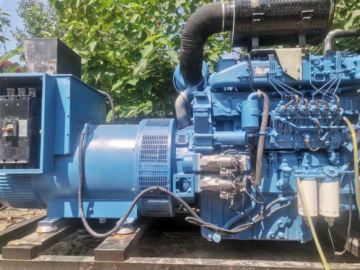 浈江详细说明降低 800kW 柴油发电机输出电流波动的方法